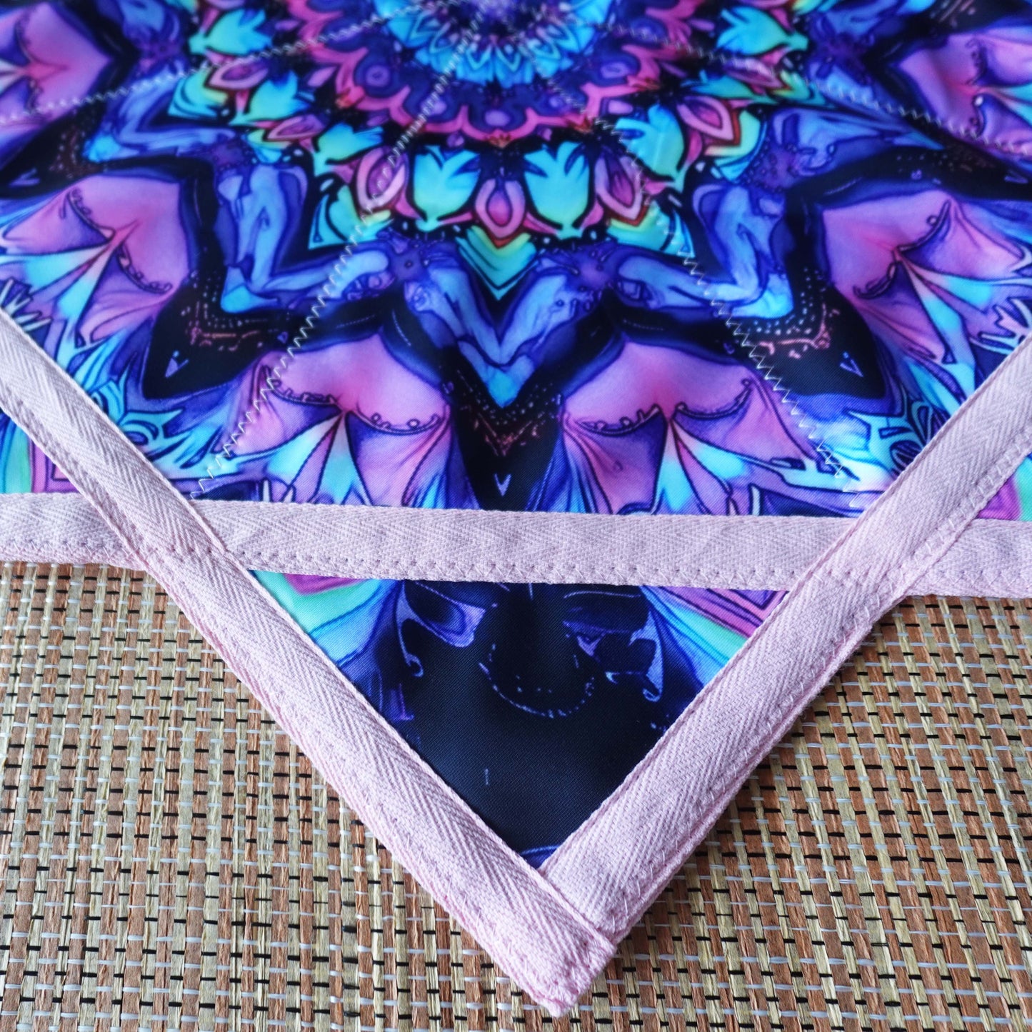 FlowStar (UV Reactive) Beginners Cloth Spinning Easy to Rotate Juggling and Skill Toy Fingertip Rotating Flow Toy Dapo Star(R05-style3)