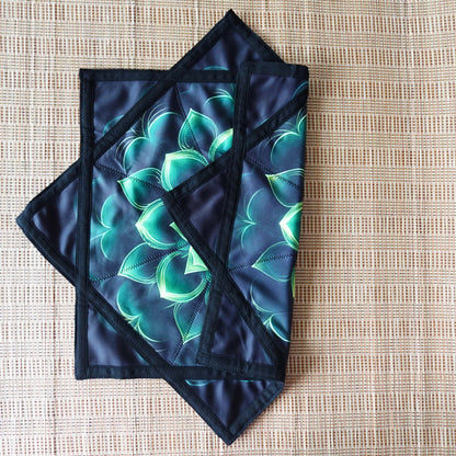 FlowStar Blacklight (UV Reactive) Beginners Spinning Cloth to Sided Print Flow Toy Fingertip Rotating Dapo Star (R05-style5)