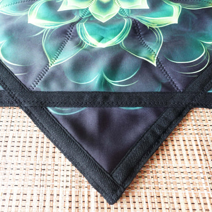 FlowStar Blacklight (UV Reactive) Beginners Spinning Cloth to Sided Print Flow Toy Fingertip Rotating Dapo Star (R05-style5)