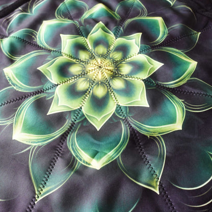 FlowStar Blacklight (UV Reactive) Beginners Spinning Cloth to Sided Print Flow Toy Fingertip Rotating Dapo Star (R05-style5)