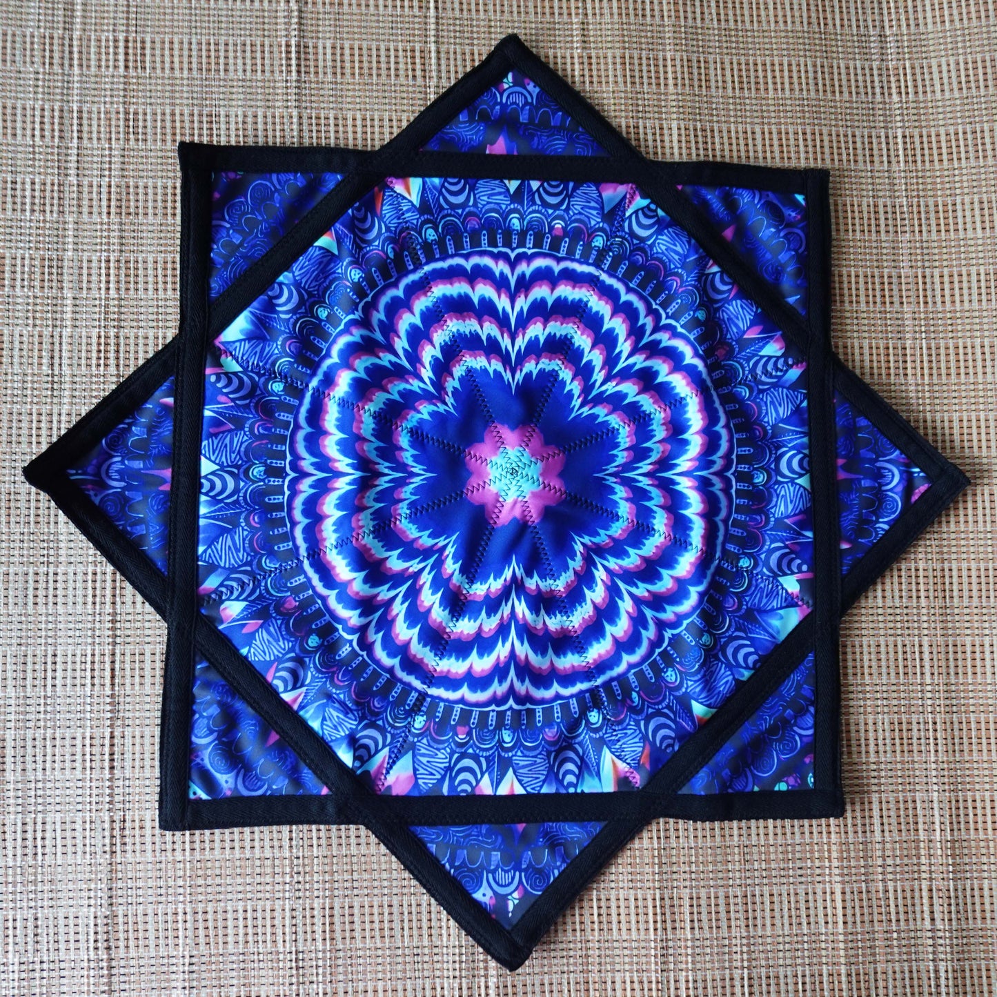 FlowStar (UV Reactive) Spinning Cloth Easy to Rotate Sided Print Double Stitched Flow Toy Fingertip Dapo Star (R05-Style6)